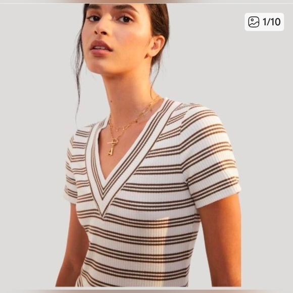 Daily Practice Tops - Daily Practice Anthrologie Ribbed Striped Brown White Vneck Size Medium